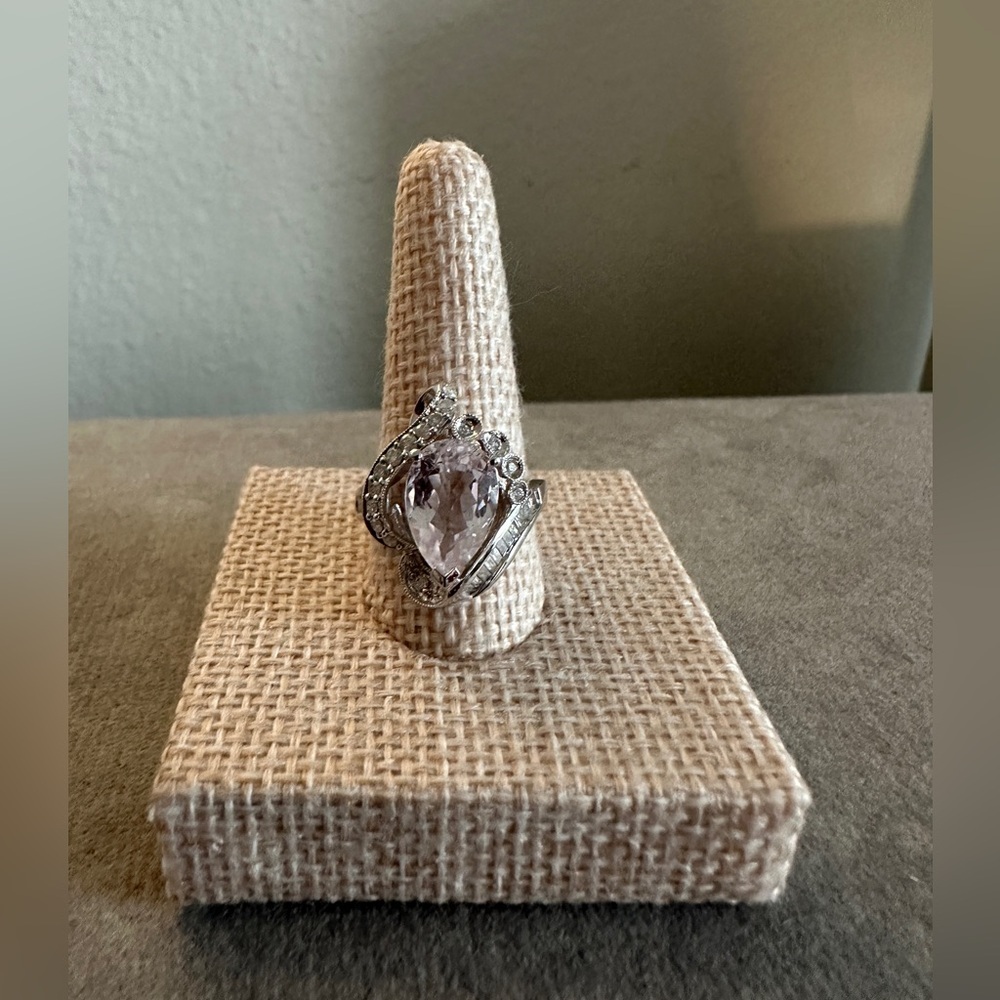 CZ fashion cocktail ring! - Picture 2 of 10